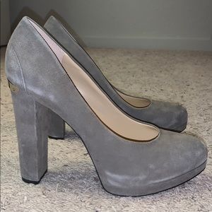 NWT✨ Michael Kors Suede Pump Heels